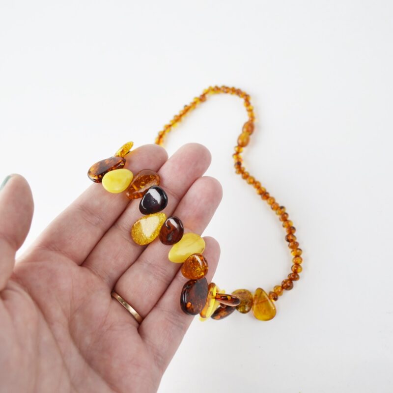 Amber necklaces polished leaves - Image 2