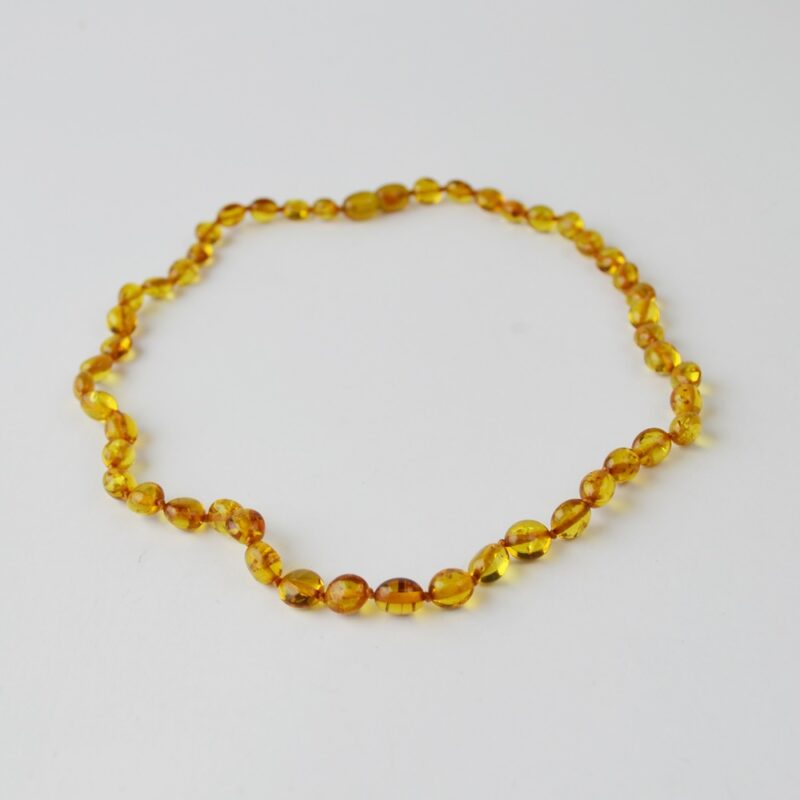 Cognac olive shape amber necklace - Image 3