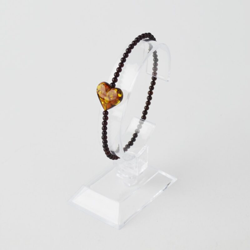 Amber bracelet with heart pendant - Image 5