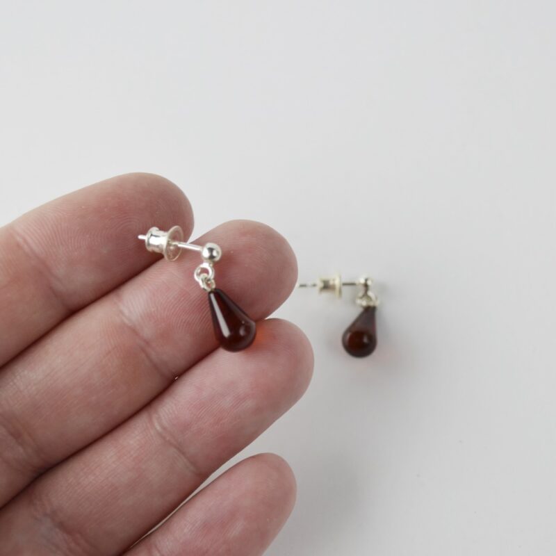 Drop shape amber earrings cherry color - Image 2