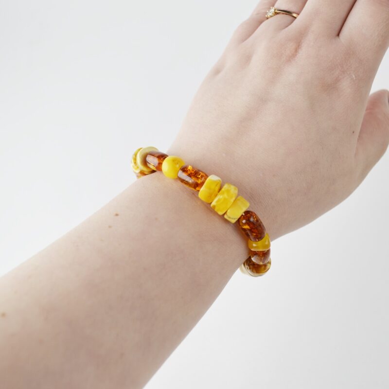 Mix light colors Amber bracelet - Image 3