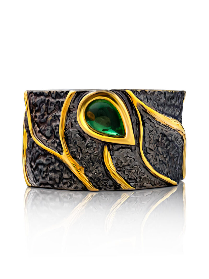 Luxurious ring with emerald amber Elemental 17