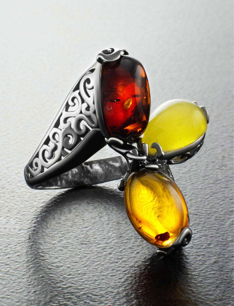 Original ring with natural Baltic amber Casablanca 17 - Image 3