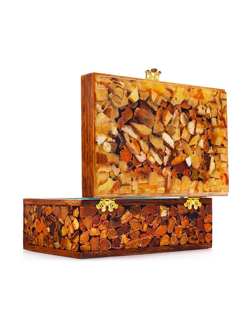 Large wooden box decorated with amber mosaic - Image 4