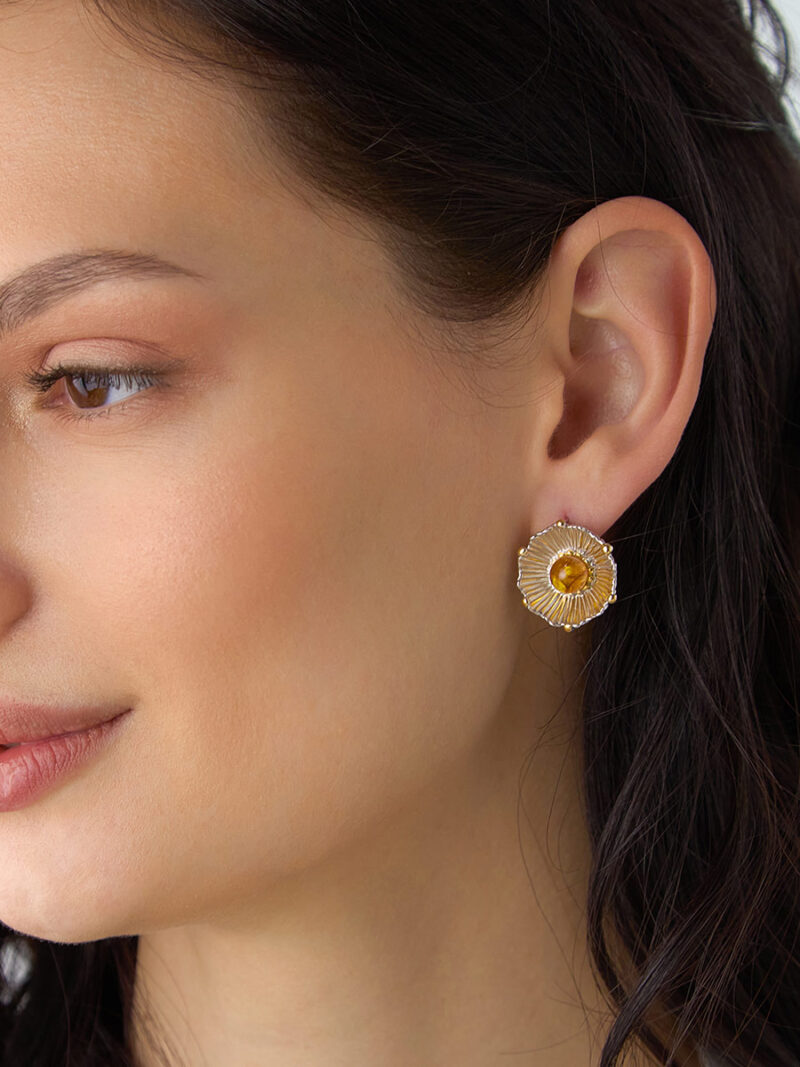 Beautiful earrings with gilding decorated with natural amber Phlox - Image 4