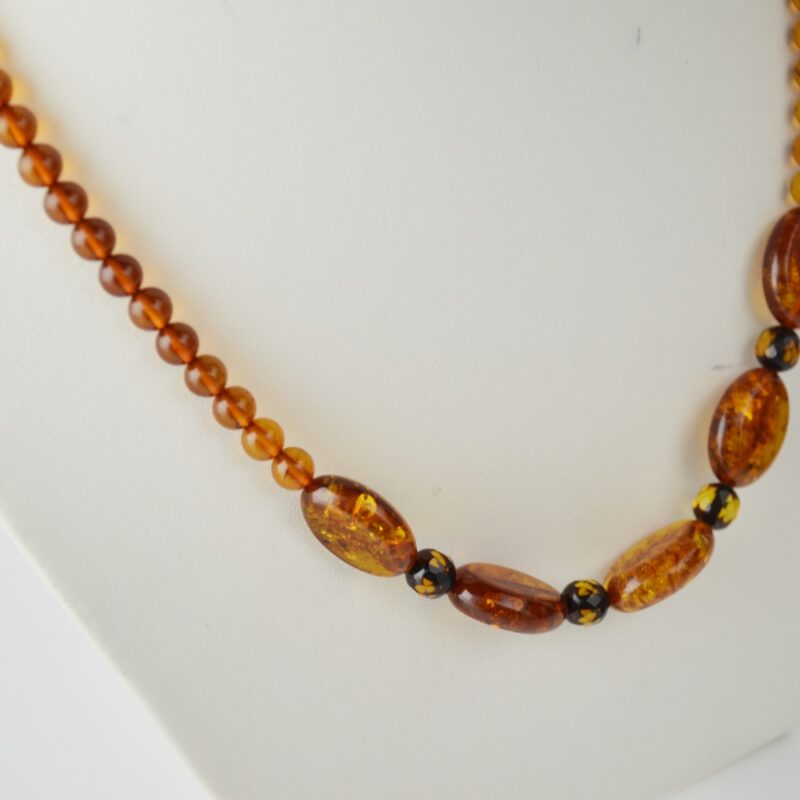 Natural polished cognac amber beads necklace - Image 3